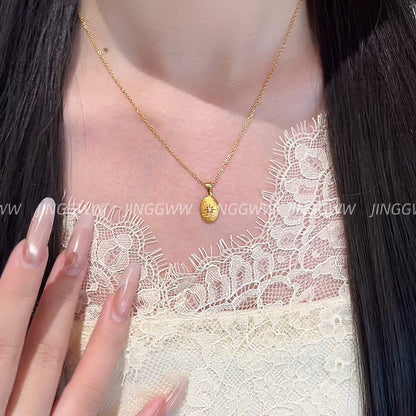 JINGGWW Celestial Guidance Necklace - Polished Oval Pendant with Cubic Zirconia Star